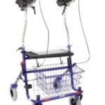 Blauwe rollator met onderarmschalen