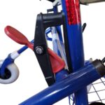 opklap beveiliging van de blauwe basic rollator van premis