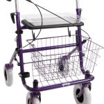 Paarse rollator eenzijdig rechts geremd, inclusief mandje, zitje en dienblad.
