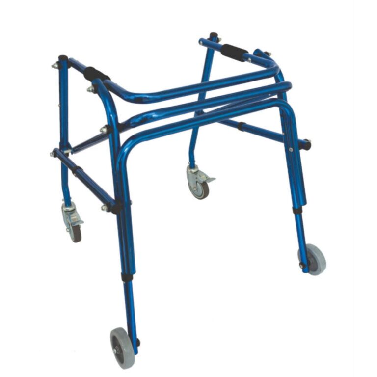 Blauwe achterwaartse kinderrollator