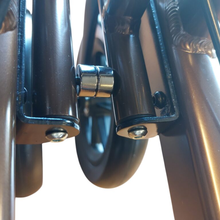 Russka VItal Plus rollator Mokka unieke magneetsluiting