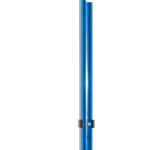 blauwe elleboogkruk met open manchet rechts