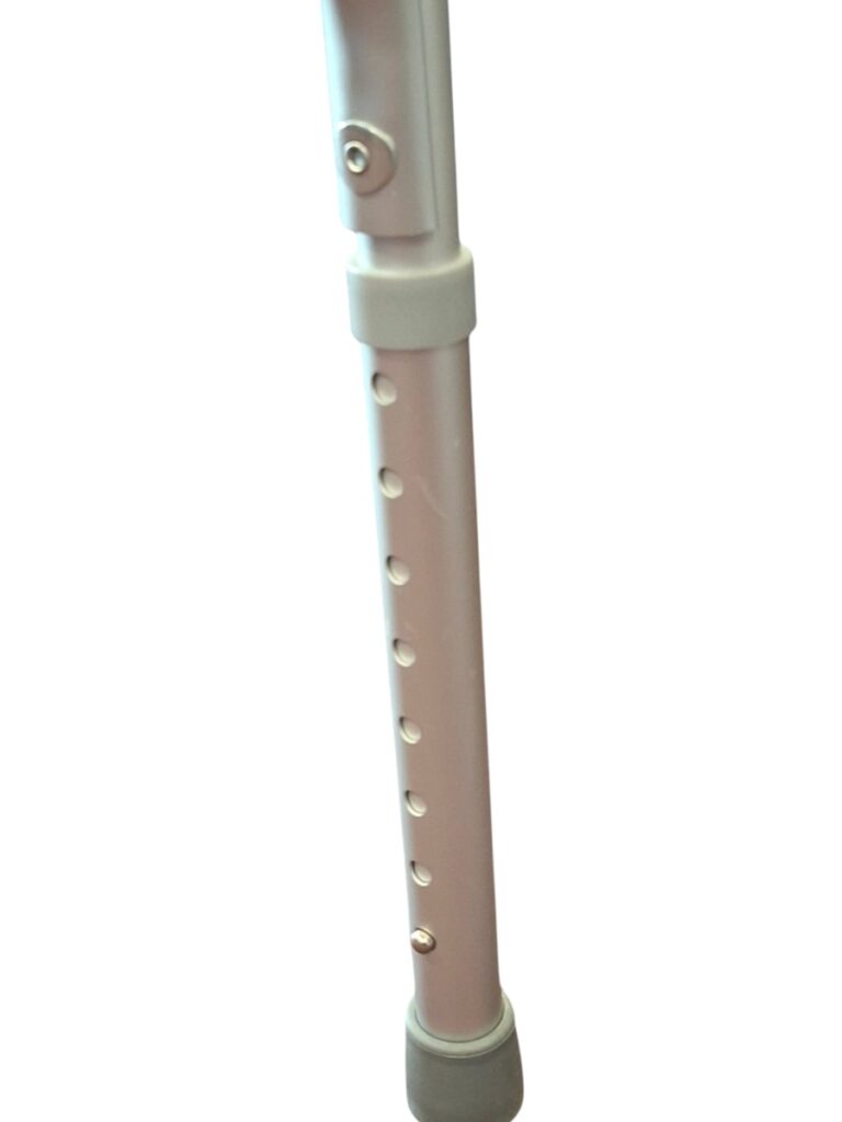 LO2109 - detail poot