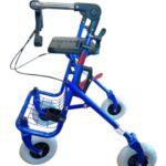Blauwe rollator met opklapbare duwbeugel eenzijdige rem links