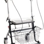 zwarte rollator met verstelbare onderarmschalen/ steunen