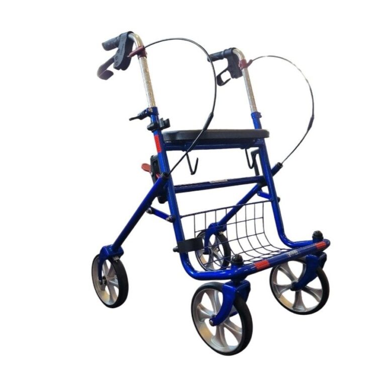 blauwe lichtgewicht rollator met zwart zilveren banden