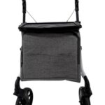 Voorkant nieuwe versie rollator voor binnen en buiten met tas